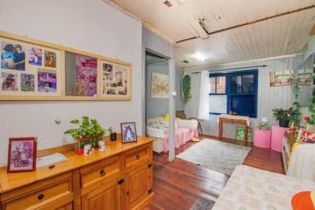 Sala de casa à venda com 3 quartos, 105m² em Jardim Carvalho, Porto Alegre