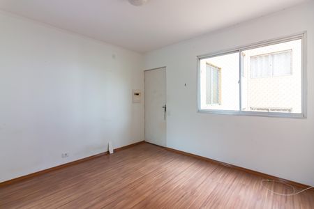 Sala  de apartamento para alugar com 2 quartos, 48m² em Ayrosa, Osasco