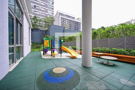 Apartamento à venda com 141m², 3 quartos e 2 vagas Apartamento à venda com 141m², 3 quartos e 2 vagasÁrea comum - Playground