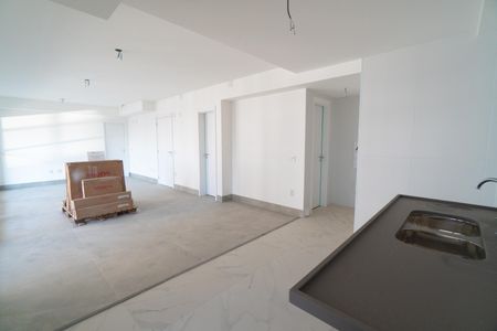 Apartamento à venda com 141m², 3 quartos e 2 vagas Apartamento à venda com 141m², 3 quartos e 2 vagasSala/Cozinha