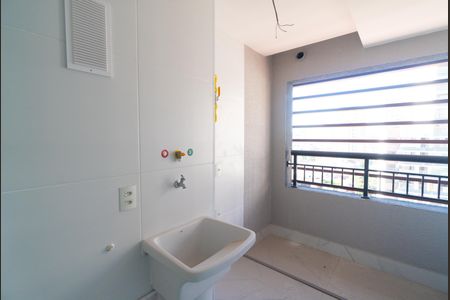 Apartamento à venda com 141m², 3 quartos e 2 vagas Apartamento à venda com 141m², 3 quartos e 2 vagasLavanderia