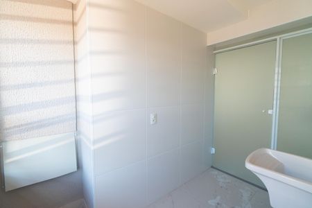 Apartamento à venda com 141m², 3 quartos e 2 vagas Apartamento à venda com 141m², 3 quartos e 2 vagasLavanderia