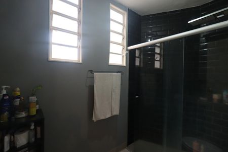 Apartamento para alugar com 95m², 3 quartos e 1 vaga Apartamento para alugar com 95m², 3 quartos e 1 vagaBanheiro da Suíte