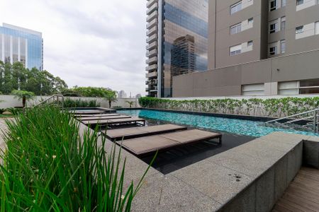 Apartamento para alugar com 34m², 1 quarto e 1 vaga Apartamento para alugar com 34m², 1 quarto e 1 vagaPiscina