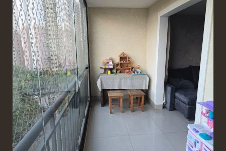 Apartamento à venda com 79m², 3 quartos e 2 vagas Apartamento à venda com 79m², 3 quartos e 2 vagasVaranda