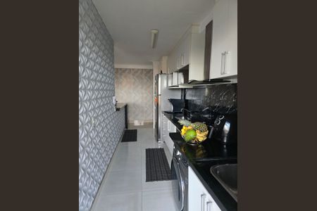 Cozinha de apartamento à venda com 3 quartos, 79m² em Chácara Agrindus, Taboão da Serra