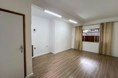 Sala de casa para alugar com 1 quarto, 210m² em Vila Moraes, São Paulo