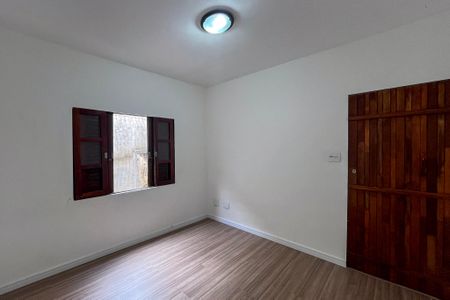 Casa para alugar com 210m², 1 quarto e sem vaga Casa para alugar com 210m², 1 quarto e sem vagaQuarto