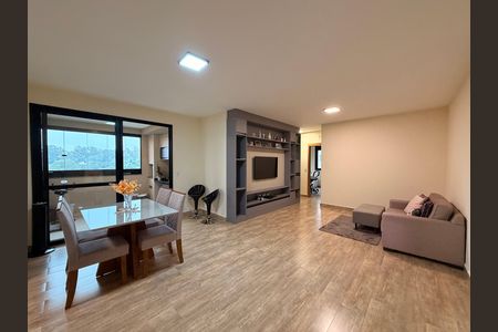 Apartamento à venda com 105m², 3 quartos e 2 vagasSala