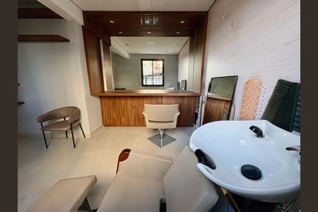 Apartamento à venda com 105m², 3 quartos e 2 vagas Apartamento à venda com 105m², 3 quartos e 2 vagasÁrea comum - Salão