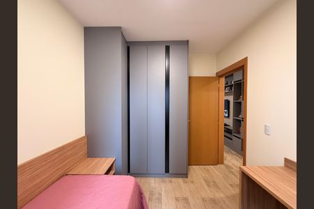 Apartamento à venda com 105m², 3 quartos e 2 vagasQuarto 1