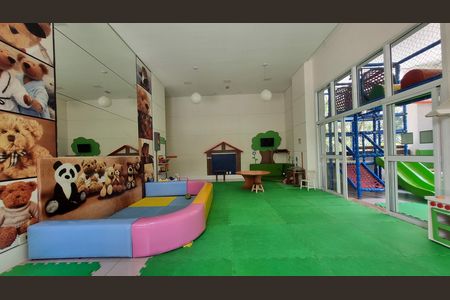 Apartamento à venda com 163m², 3 quartos e 3 vagas Apartamento à venda com 163m², 3 quartos e 3 vagasBrinquedoteca