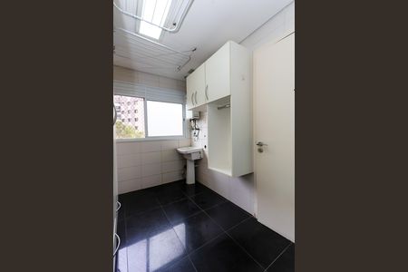 Apartamento à venda com 163m², 3 quartos e 3 vagas Apartamento à venda com 163m², 3 quartos e 3 vagasÁrea de Serviço