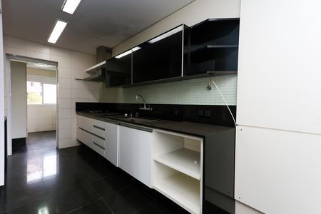 Apartamento à venda com 163m², 3 quartos e 3 vagas Apartamento à venda com 163m², 3 quartos e 3 vagasCozinha