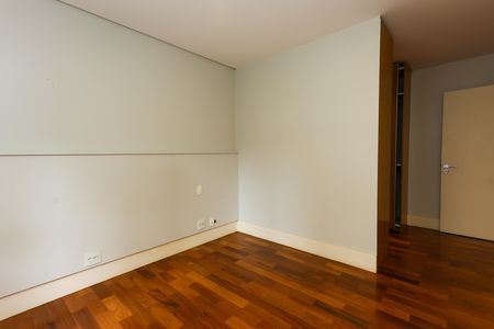 Apartamento à venda com 163m², 3 quartos e 3 vagas Apartamento à venda com 163m², 3 quartos e 3 vagassuíte 3