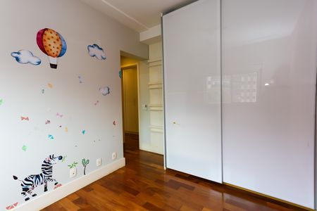 Apartamento à venda com 163m², 3 quartos e 3 vagas Apartamento à venda com 163m², 3 quartos e 3 vagassuíte 2