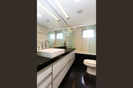 Apartamento à venda com 163m², 3 quartos e 3 vagas Apartamento à venda com 163m², 3 quartos e 3 vagasBanheiro da Suíte 3