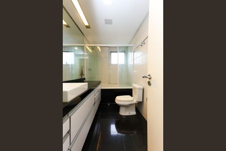 Apartamento à venda com 163m², 3 quartos e 3 vagas Apartamento à venda com 163m², 3 quartos e 3 vagasBanheiro da Suíte 3