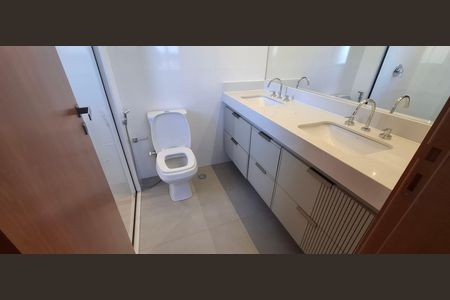 Apartamento para alugar com 111m², 3 quartos e 2 vagas
