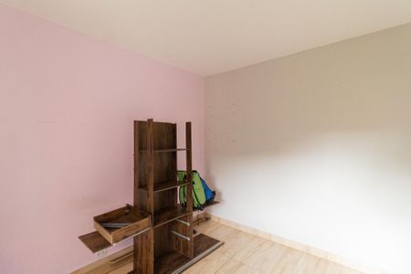 Quarto 2 de casa para alugar com 2 quartos, 340m² em Vila Maria Helena, Carapicuíba