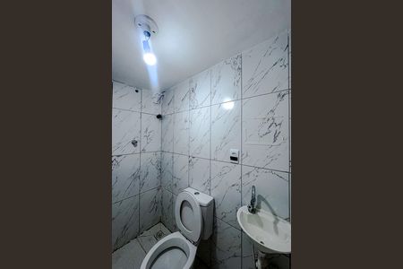 Banheiro de apartamento para alugar com 1 quarto, 12m² em Quarta Parada, São Paulo