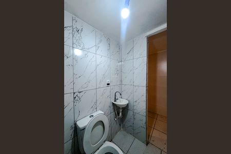 Banheiro de apartamento para alugar com 1 quarto, 12m² em Quarta Parada, São Paulo