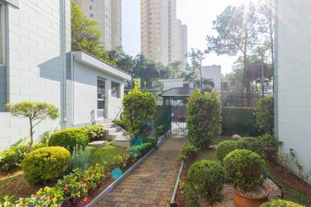 Apartamento à venda com 43m², 2 quartos e 1 vaga Apartamento à venda com 43m², 2 quartos e 1 vagaEntrada e Saída Portaria