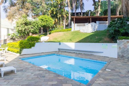 Apartamento à venda com 43m², 2 quartos e 1 vaga Apartamento à venda com 43m², 2 quartos e 1 vagaÁrea comum - Piscina