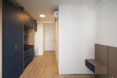 Quarto de kitnet/studio para alugar com 1 quarto, 27m² em Campo Belo, São Paulo