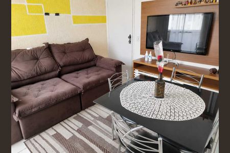 Sala de apartamento para alugar com 2 quartos, 52m² em Vila Sonia, Praia Grande