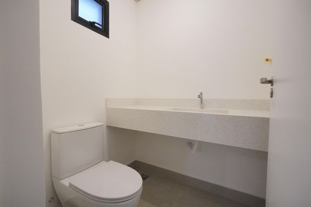 Casa à venda com 130m², 2 quartos e 1 vagaLavabo