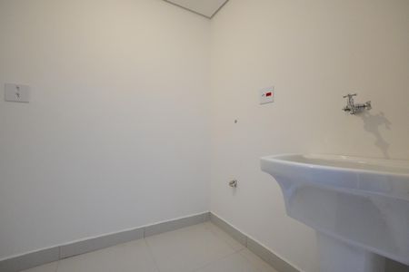 Casa à venda com 130m², 2 quartos e 1 vagaÁrea de Serviço