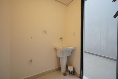 Casa à venda com 130m², 2 quartos e 1 vagaÁrea de Serviço