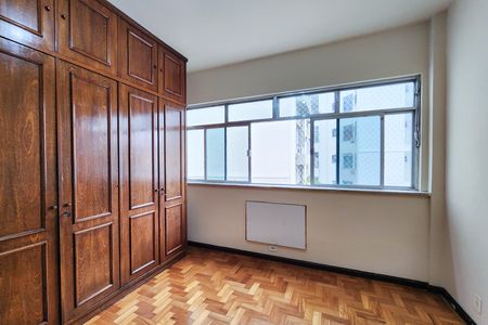 Apartamento para alugar com 125m², 3 quartos e 2 vagas Apartamento para alugar com 125m², 3 quartos e 2 vagasSuíte