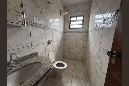 Banheiro Corredor de casa para alugar com 3 quartos, 100m² em Setor Pedro Ludovico, Goiânia
