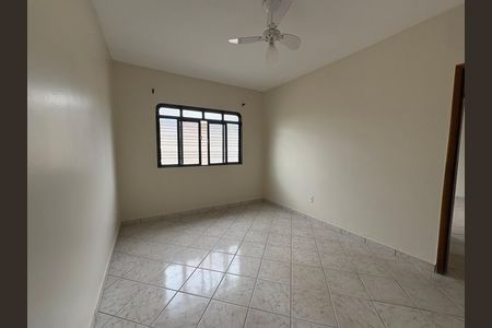 Suíte 1 de casa para alugar com 3 quartos, 100m² em Setor Pedro Ludovico, Goiânia