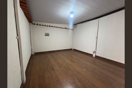 Casa à venda com 100m², 3 quartos e 4 vagasDispensa