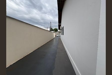 Garagem de casa para alugar com 3 quartos, 100m² em Setor Pedro Ludovico, Goiânia