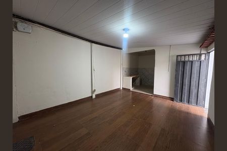 Casa à venda com 100m², 3 quartos e 4 vagasDispensa