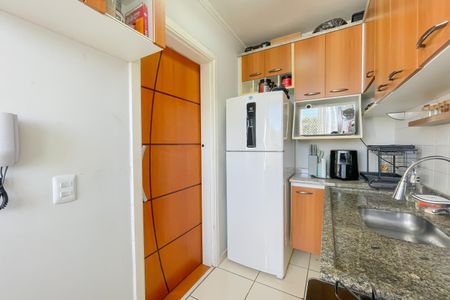 Apartamento à venda com 48m², 2 quartos e 1 vaga Apartamento à venda com 48m², 2 quartos e 1 vagaCozinha e Área de Serviço