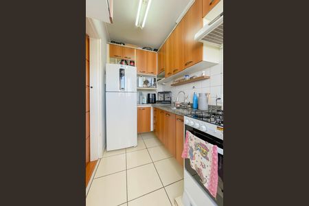 Apartamento à venda com 48m², 2 quartos e 1 vaga Apartamento à venda com 48m², 2 quartos e 1 vagaCozinha e Área de Serviço