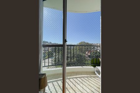 Sacada de casa de condomínio à venda com 2 quartos, 48m² em Cidade das Flores, Osasco