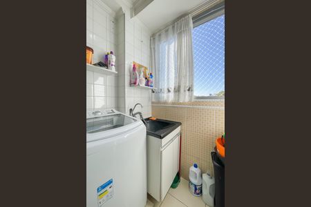 Apartamento à venda com 48m², 2 quartos e 1 vaga Apartamento à venda com 48m², 2 quartos e 1 vagaCozinha e Área de Serviço