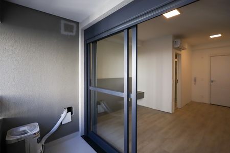 Varanda de kitnet/studio para alugar com 1 quarto, 29m² em Campo Belo, São Paulo