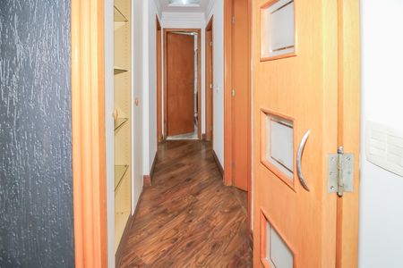 Apartamento para alugar com 88m², 3 quartos e 2 vagas Apartamento para alugar com 88m², 3 quartos e 2 vagasCorredor