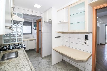 Apartamento para alugar com 88m², 3 quartos e 2 vagas Apartamento para alugar com 88m², 3 quartos e 2 vagasCozinha