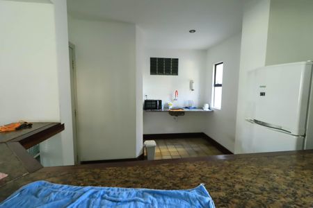 Apartamento para alugar com 218m², 5 quartos e 3 vagas