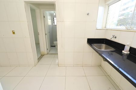 Apartamento para alugar com 218m², 5 quartos e 3 vagas