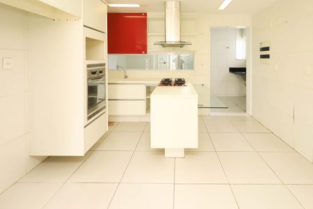 Apartamento para alugar com 218m², 5 quartos e 3 vagas