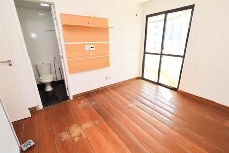 Apartamento para alugar com 5 quartos, 218m² em Caminho das Árvores, Salvador